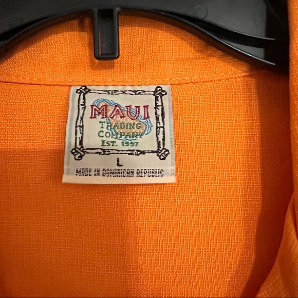 Maui Trading Company Orange and White Large Button Down Shirt with Cork Buttons - Picture 3 of 5